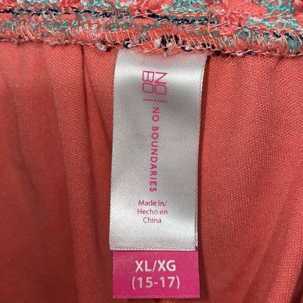 No Boundaries skirt  - Picture 11 of 11